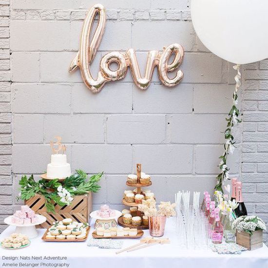 Picture of Rose Love Script Balloon